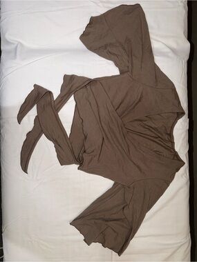 LIGHT BROWN Geisha top
